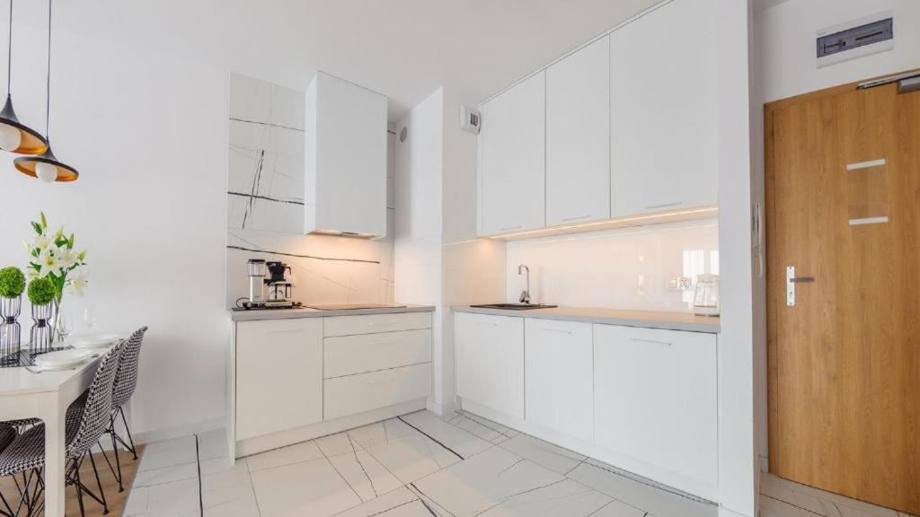 Apartamenty Kasprowicza 20A Klimatyzacja Basen Fintess Sauny Parking Bawialnia Zmywarkataras Wysoki Standard W Pelni Wyposazony Kołobrzeg Extérieur photo
