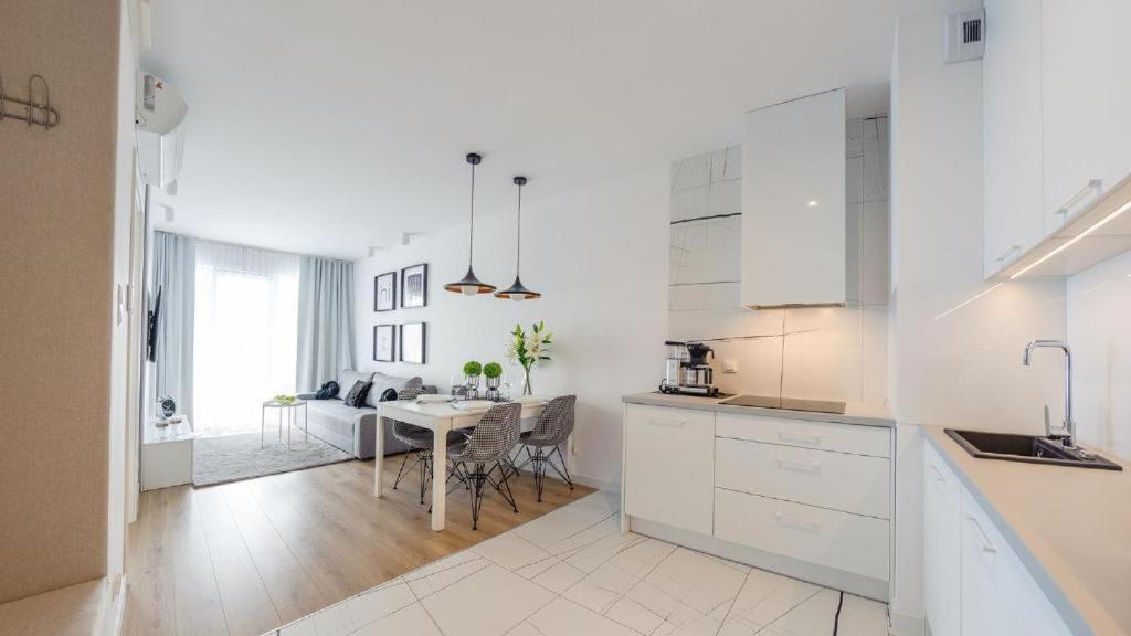 Apartamenty Kasprowicza 20A Klimatyzacja Basen Fintess Sauny Parking Bawialnia Zmywarkataras Wysoki Standard W Pelni Wyposazony Kołobrzeg Extérieur photo